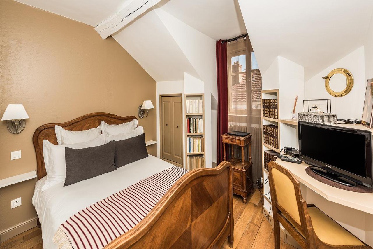 Chambres D'Hotes La Closerie Des Trois Marottes Melun Dış mekan fotoğraf